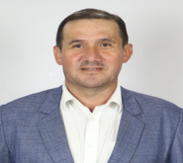 Diputado pide a sus hijas que renuncien a cargos públicos - Paraguay.com