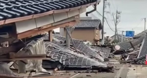 Terremoto en Japón: la población se enfrenta a colas para conseguir agua potable