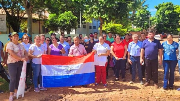 Funcionarios descontratados de varios hospitales de Misiones piden ser reincorporados