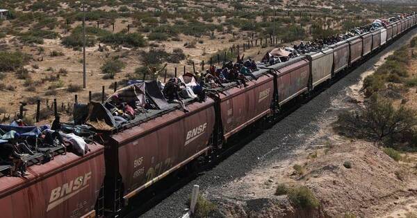 La Nación / Secuestran a 31 migrantes