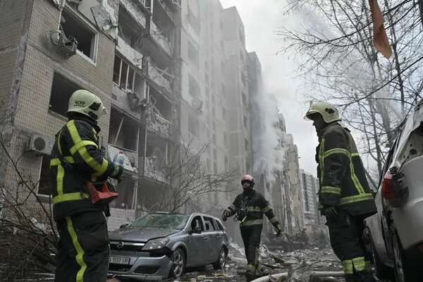 Rusia ha lanzado casi 300 misiles contra Ucrania desde el 29 de diciembre, según Zelensky - Mundo - ABC Color