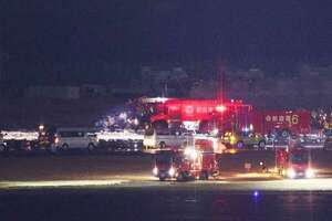 ¿Cómo fue la milagrosa evacuación del avión accidentado en Tokio? - Mundo - ABC Color