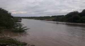 Río Pilcomayo ingresa desde anoche con buen caudal por la embocadura