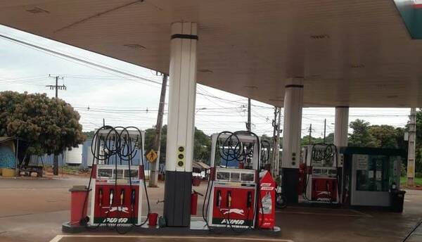 Gua’u que buscaba trabajo, pero terminó pelando una estación de servicios