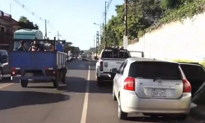 Tras ser rozado por un automóvil y embestido por otro agente del Grupo Lince fallece en San Lorenzo