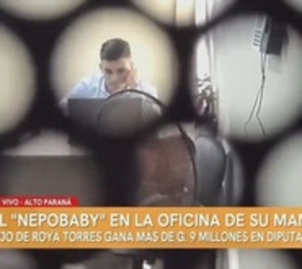 "Nepobaby" ahora trabaja en la oficina de su mamá - Paraguay.com