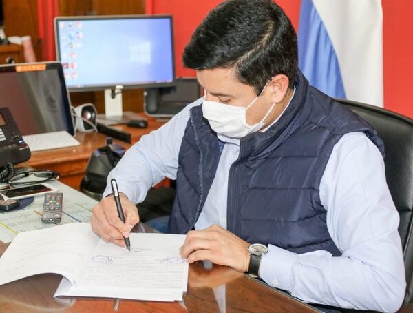 Tribunal que absolvió a Mario Vega no consideró pedido de coima, sostiene fiscal · Radio Monumental 1080 AM
