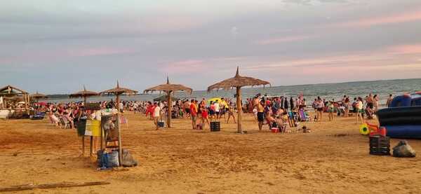 Playas de ensueño en Carmen del Paraná, el destino de moda en Itapúa