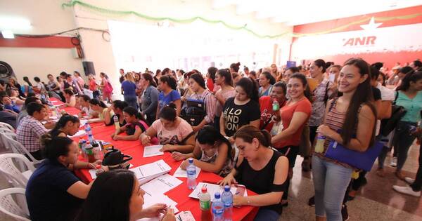La Nación / Feria de empleos ANR: 3.337 personas fueron beneficiadas durante el 2023