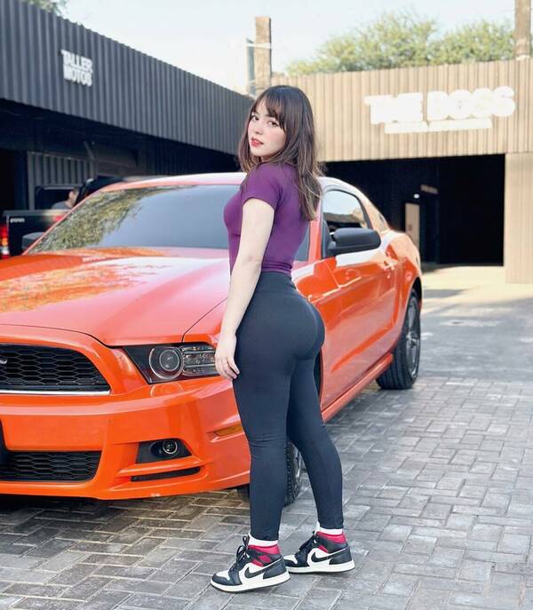Incautaron el Mustang de Onichan y detuvieron a su novio ¡Uwu!