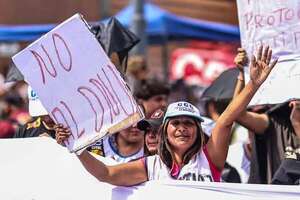 Justicia argentina suspende cautelarmente la reforma laboral de Javier Milei - Mundo - ABC Color