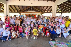 Banco de Juguetes entregó juguetes a los niños de Aldeas Infantiles SOS