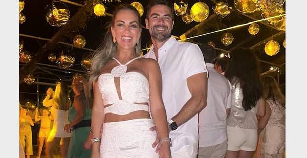 ¡Ndiii! Doñas discuten en Facebook por el vestido de Maga Páez