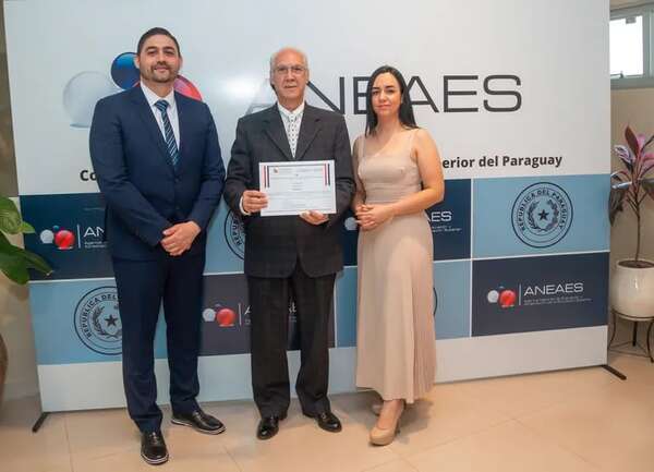 La carrera de Medicina de la Universidad Central del Paraguay obtiene acreditación de ANEAES - Brand Lab - ABC Color
