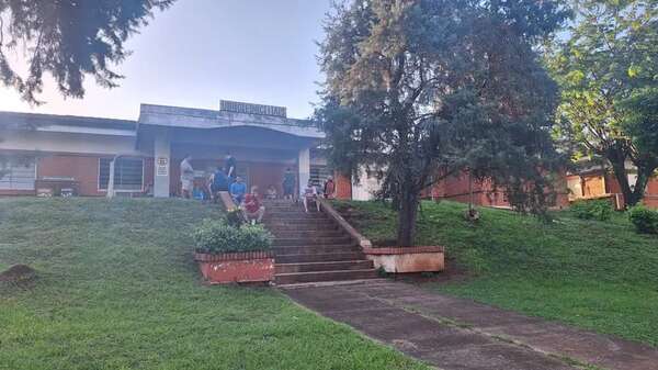 IPS de Encarnación, saturado de pacientes por aumento de casos de dengue y falta de personal médico - Nacionales - ABC Color