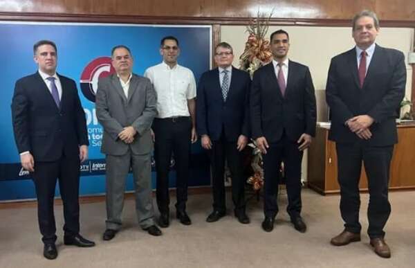 Copaco registró pérdida de US$ 28 millones y destituyen a su titular a solo cuatro meses de gestión - Economía - ABC Color