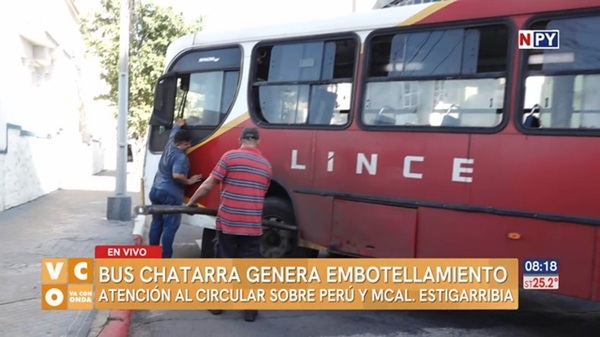 Bus chatarra se descompuso y causó caos vehicular en el centro - Noticias Paraguay