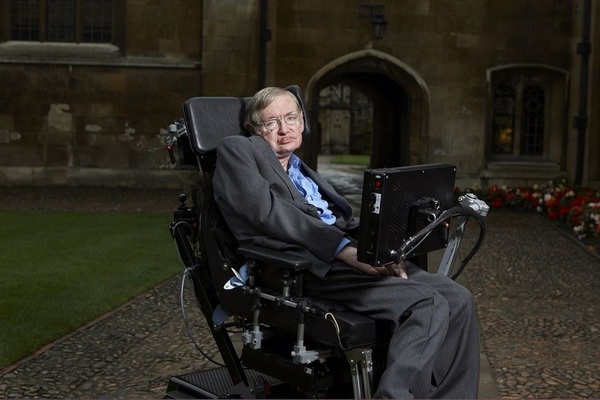 Caso Epstein: Stephen Hawking habría participado en una orgía con menores - ADN Digital