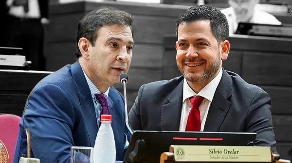 ¡511 nuevos funcionarios en el Congreso! Ovelar y Latorre aumentan planilla en G. 2.217 millones - Radio Imperio 106.7 FM