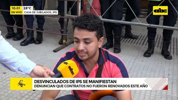 Video:  Desvinculados piden renovación de contratos  - ABC Noticias - ABC Color