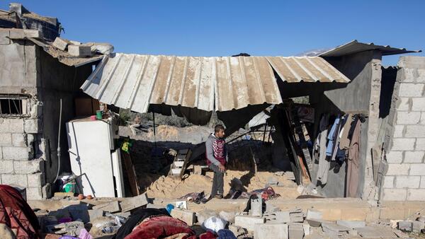 Unos 125 muertos y más de 300 heridos por ataques israelíes en Gaza en últimas 24 horas
