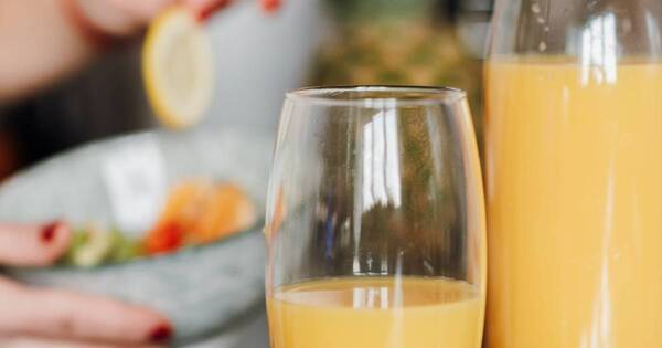 La Nación / Sepa cuáles son los beneficios de sumar espinaca al jugo de naranja