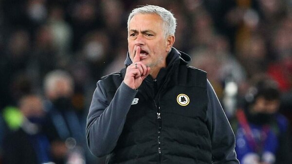 Versus / José Mourinho quiere seguir dirigiendo a Roma y no piensa en la selección brasileña