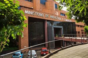 TRÁMITES PARA INCLUSIÓN DE MICROEMPRESARIOS AL SEGURO SOCIAL SERÁN 100% ONLINE - Itapúa Noticias