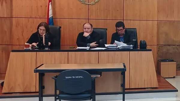 Llamativa postergación de sentencia del juicio al exintendente Cárdenas - Nacionales - ABC Color
