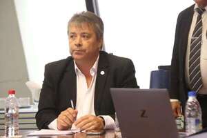 AUDIO: “Nepobabys”: Derlis Maidana habría pedido la contratación de “Tratito Apu’a”, según expresidente de la Cámara Baja - Periodísticamente - ABC Color