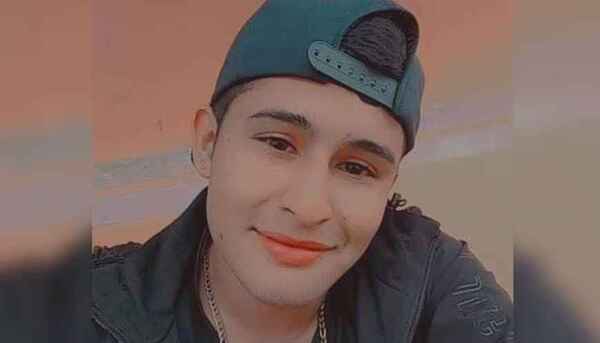 Familiares buscan a joven desaparecido desde Navidad