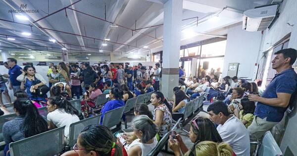 La Nación / Más de 21.000 personas viajaron al Brasil en la última quincena de diciembre - OJO Galería