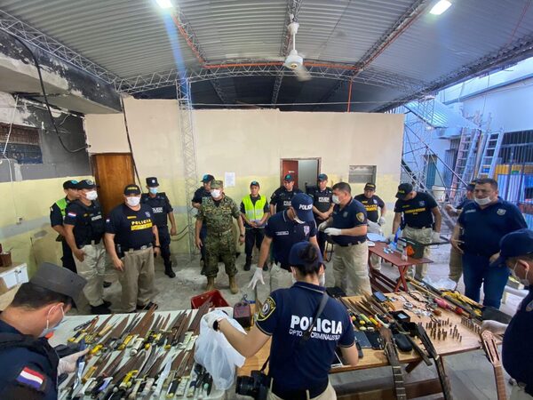 Cierran operativo Veneratio con miles de armas incautadas en Tacumbú