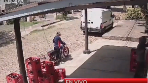 Policía detiene a un adolescente de 16 años por violento asalto en Villa Elisa