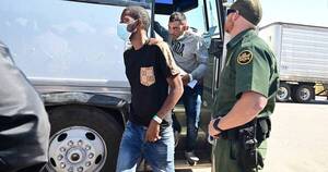 La Nación / Nueva York demanda por USD 708 millones a transportistas de migrantes