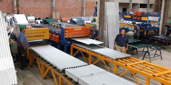 Mipymes prevé fondos alternativos a rubros relacionados a la construcción