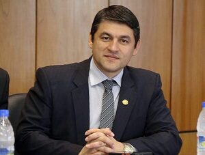 Diputado Cantero defiende a su esposa asesora y asegura que es “idónea” y “gana poco" · Radio Monumental 1080 AM