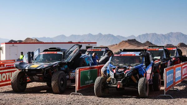 Los grandes candidatos en autos para quedarse con el Rally Dakar 2024