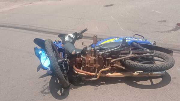 Semáforo averiado provoca choque fatal entre motocicletas en Pedro Juan Caballero