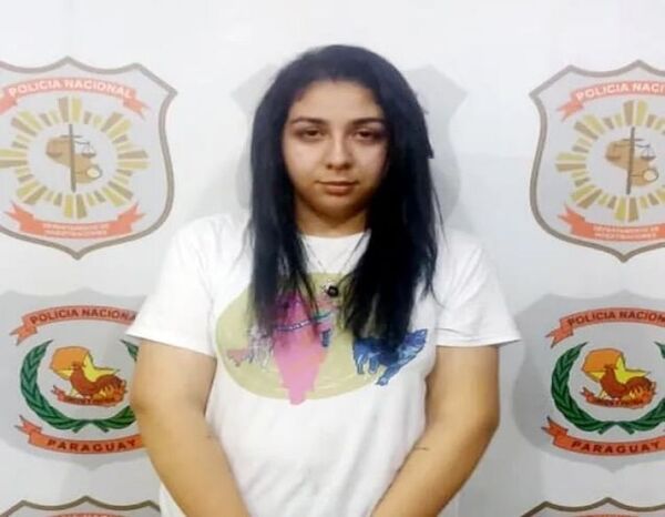 Detienen a mujer con 20 denuncias por estafa, que utilizaba un vehículo a nombre de diputado