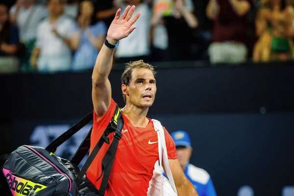 Nadal cae eliminado en Brisbane ante Thompson tras desperdiciar tres bolas de partido - Tenis - ABC Color