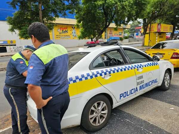 Brasileño denuncia que PMT de Asunción le pidió coima, este se negó y agentes huyeron - Nacionales - ABC Color