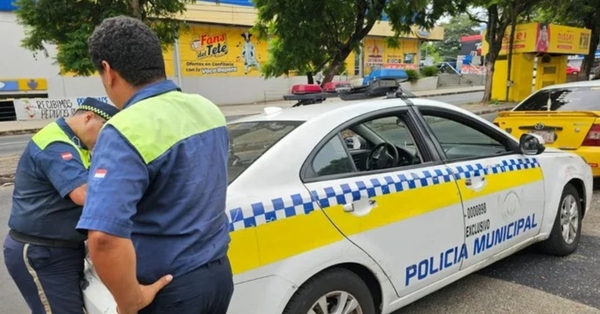 Conductor denuncia supuesto pedido de coima por parte de agentes de la PMT de Asunción