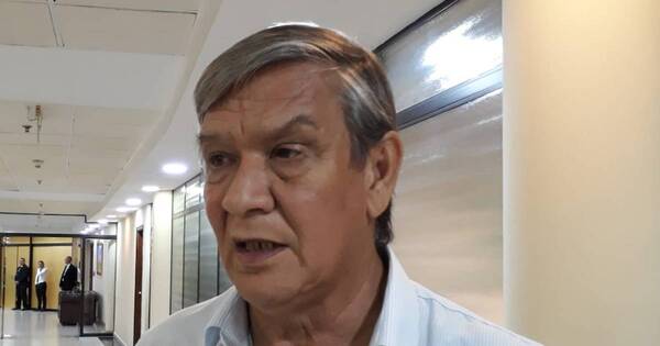 La Nación / Clanes familiares de legisladores liberales que viven a costa del Estado