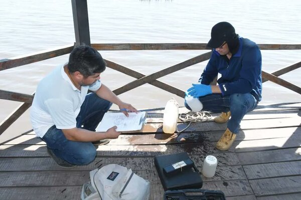 Mades inicia campaña de monitoreo de calidad de agua del Lago Ypacaraí - ADN Digital