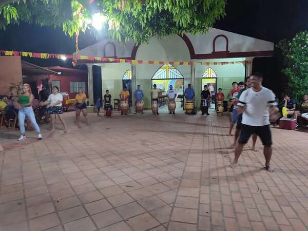 Video: Con bailes y al son de los tambores recibieron el día de San Baltasar  - Nacionales - ABC Color