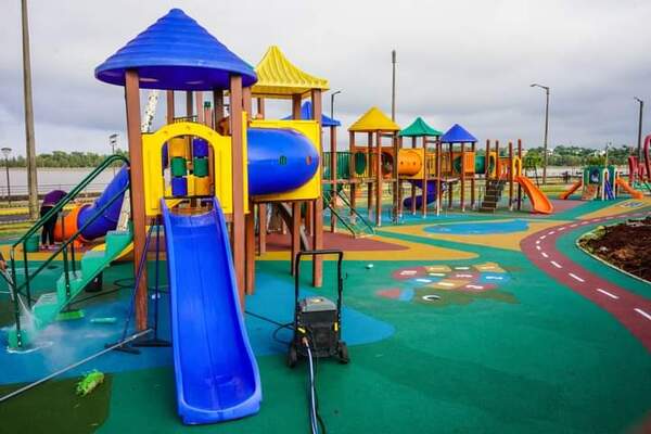 ¡Atención familias! Comienzan las intervenciones en el parque infantil de Yo Amo Encarnación
