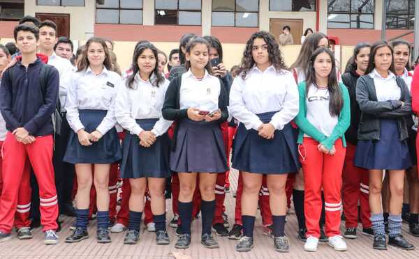 MEC aprobó calendario escolar del año: clases arrancan el 23 de febrero, hay 11 asuetos y feriados - .::Agencia IP::.