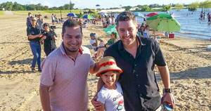La Nación / Alliana participó de la inauguración de la playa municipal de Pilar