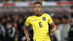 Versus / El provocador flyer con el que Peñarol anunció la llegada de Byron Castillo